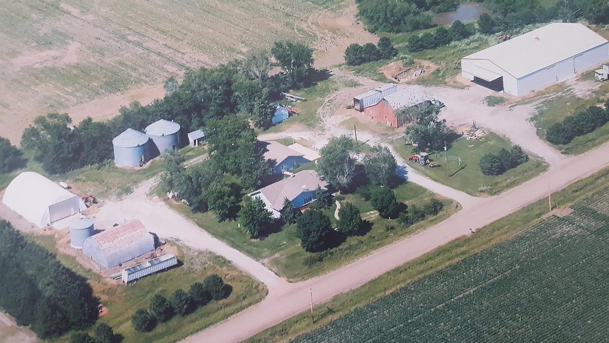 A 2007 view of the farm where Ken and Leslie Boswell live.